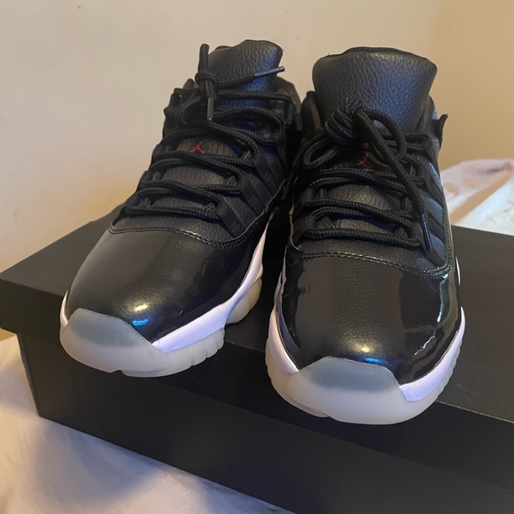 Jordan 11 low - Picture 3 of 11